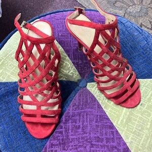 Michael Kors heal size 7